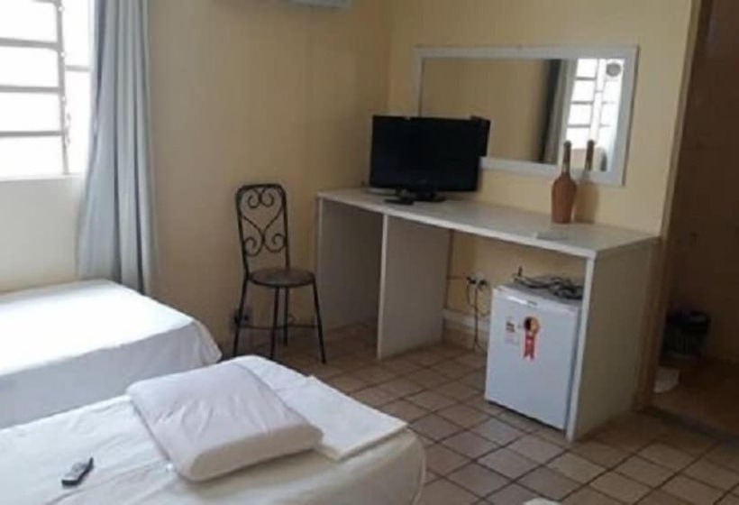 ホテル Pousada Atenize