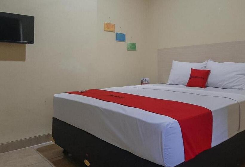 호텔 Reddoorz Near Kantor Walikota Bontang