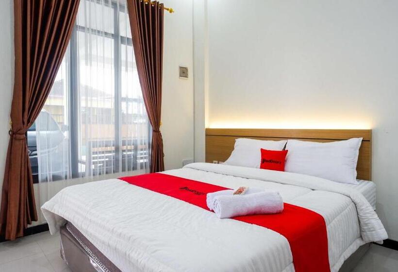 酒店 Reddoorz Near Terminal Tirtonadi 2