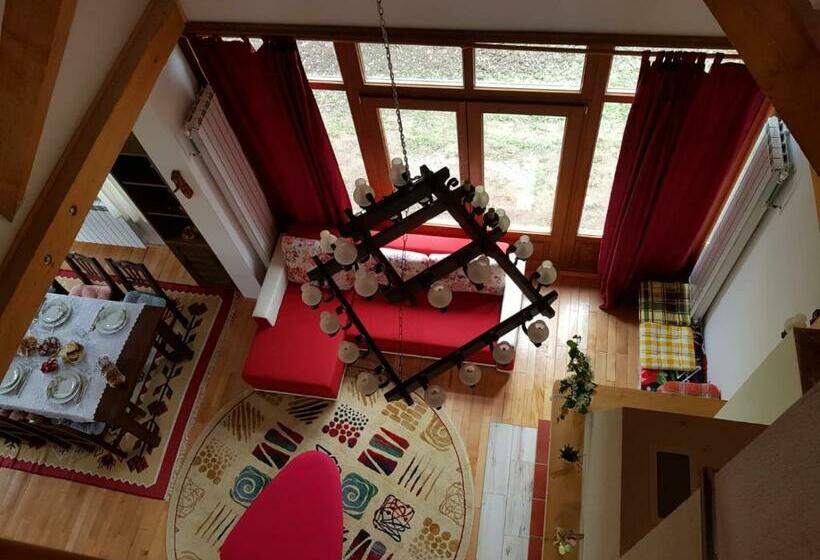 ペンション Albinuta Guesthouse