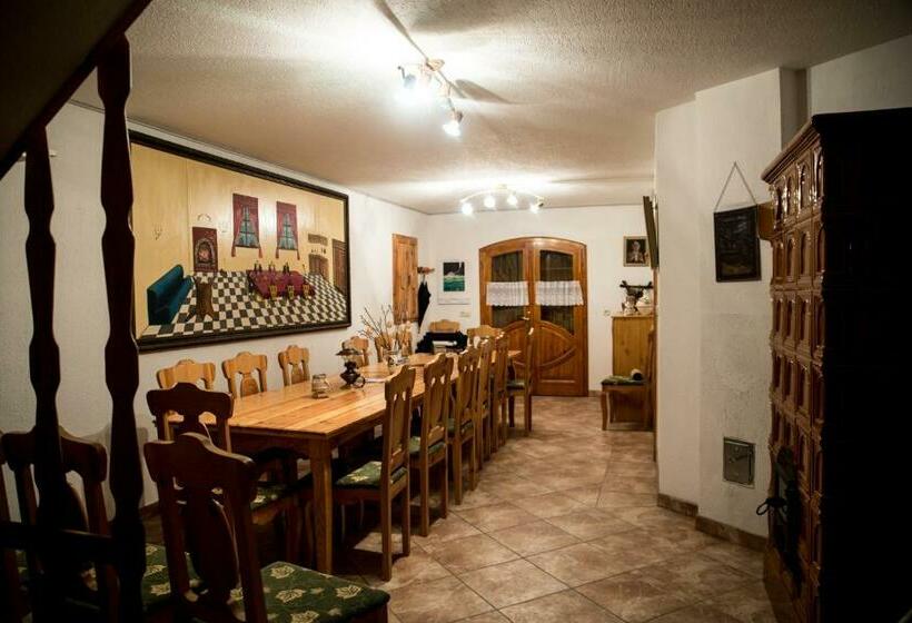 بنسيون Berger Pince Vendégház, Hajósi Pincék