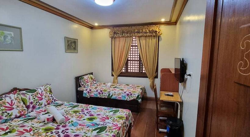 پانسیون Casa Familya