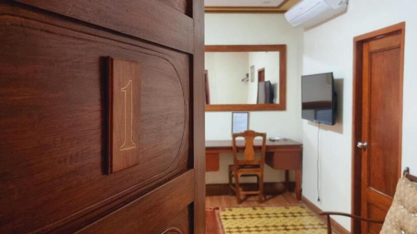 پانسیون Casa Familya