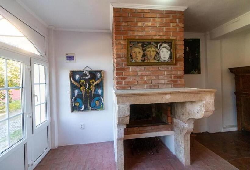 بنسيون Flanderhof Manor