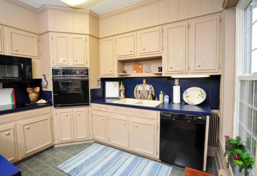 膳宿费 Hunter Ridge Estate