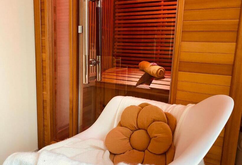 Пансион La Villa Des Roses   Suite & Spa