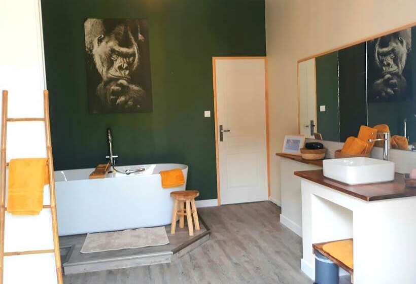 بنسيون Le Manoir Des Haies Spa