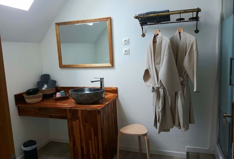 بنسيون Le Manoir Des Haies Spa