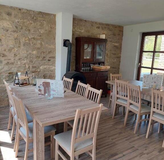 פנסיון Máré Vára Vendégház