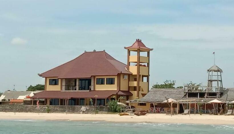 Panzió Omah Laut Bondo Jepara   By The Beach, Direct View Of The Sea, Great Base For Water Sports