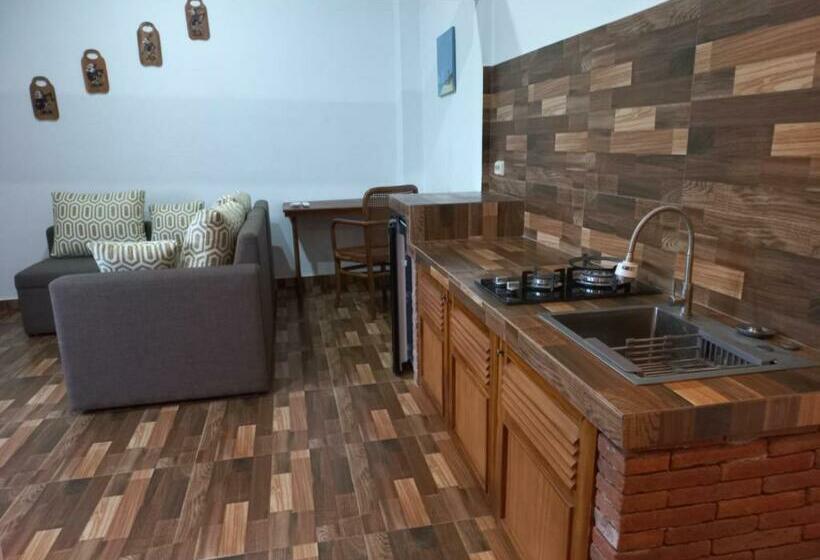 Panzió Omah Laut Bondo Jepara   By The Beach, Direct View Of The Sea, Great Base For Water Sports