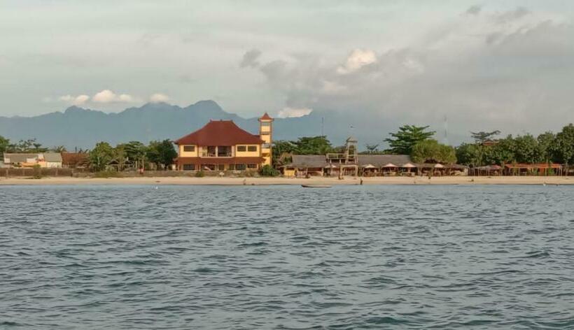 Panzió Omah Laut Bondo Jepara   By The Beach, Direct View Of The Sea, Great Base For Water Sports