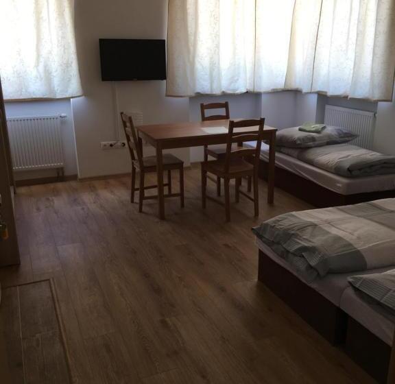 ペンション Penzión Petrov Grunt