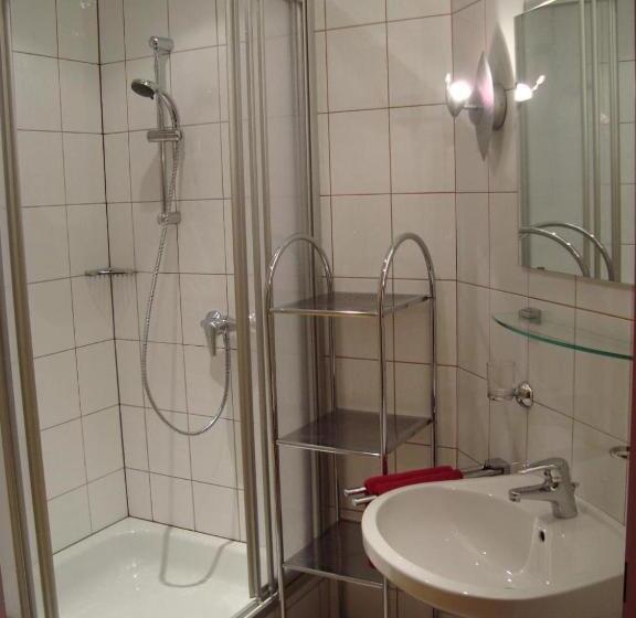 بنسيون Room In Apartment   Ferienhaus Kahr Appartment Rosbrand