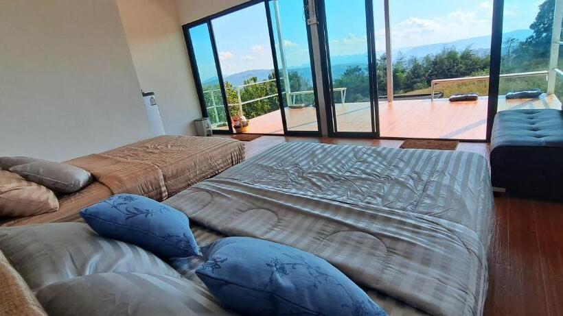 Resort บ้านไร่ระเบียงฟ้า น้ำหนาว แคมป์ปิ้ง