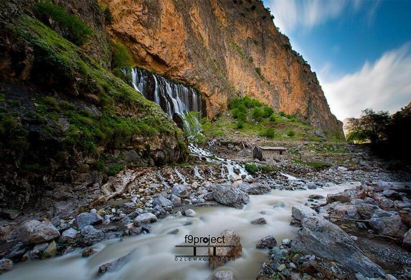 Курорт Kapuzbaşı şelalesi Baştürk Dinlenme Tesisleri