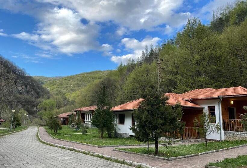 منتجع Orlova Skala Holiday Village