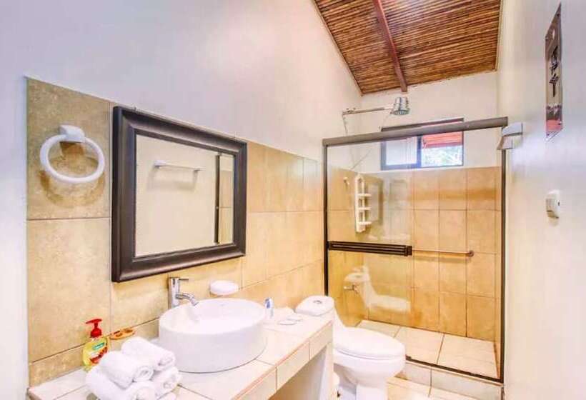 فندق صغير Kinkajou Ecolodge