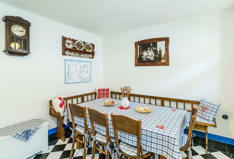 הוסטל Penzion Berdina