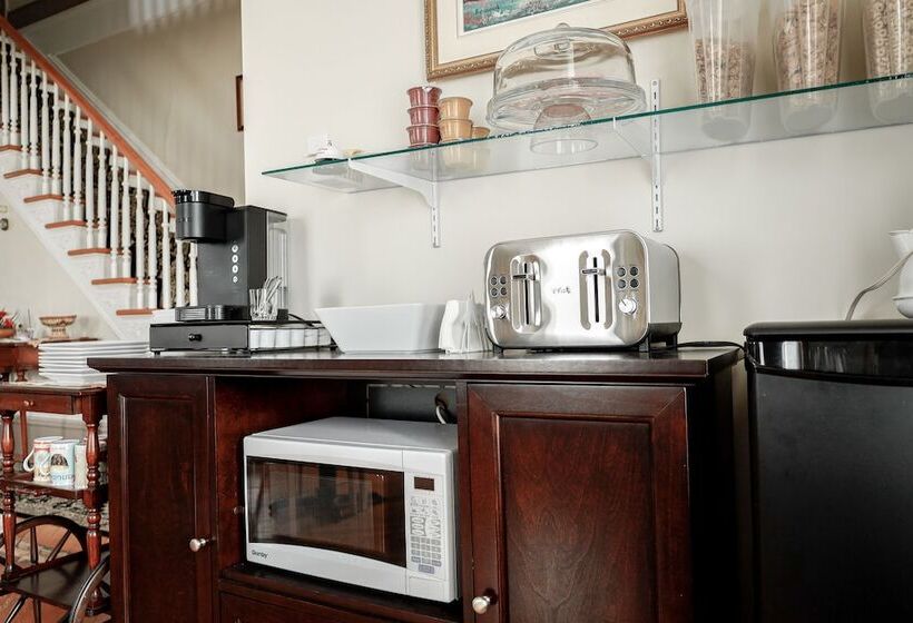 Bed and Breakfast Chez L Doc