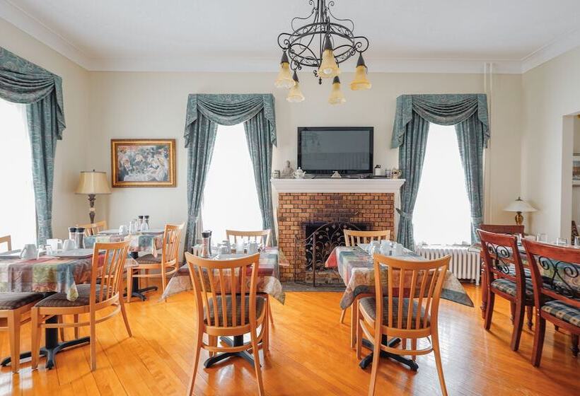 Bed and Breakfast Chez L Doc