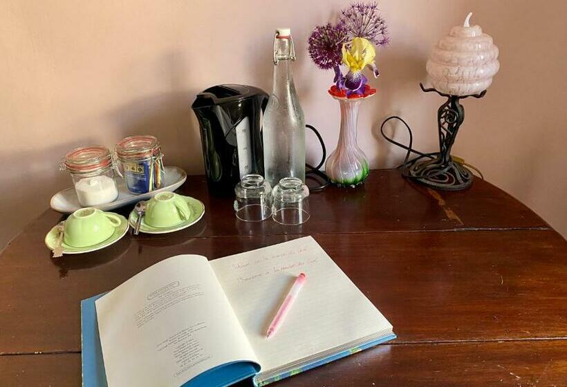 مبيت وإفطار La Maison Du Curé