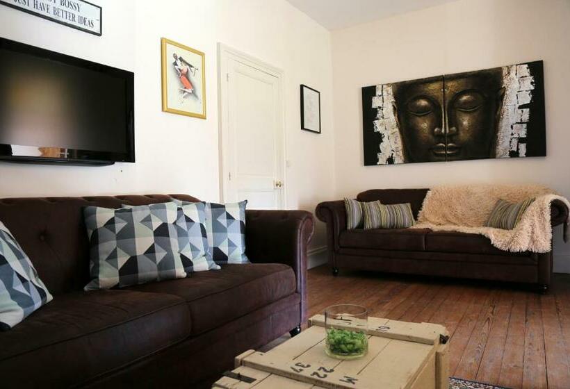 مبيت وإفطار Le Bonnet De Nuit