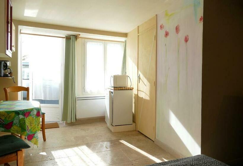 Bed and Breakfast Les Bois Rouges