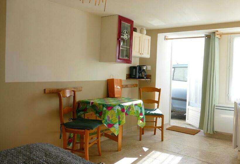 Bed and Breakfast Les Bois Rouges