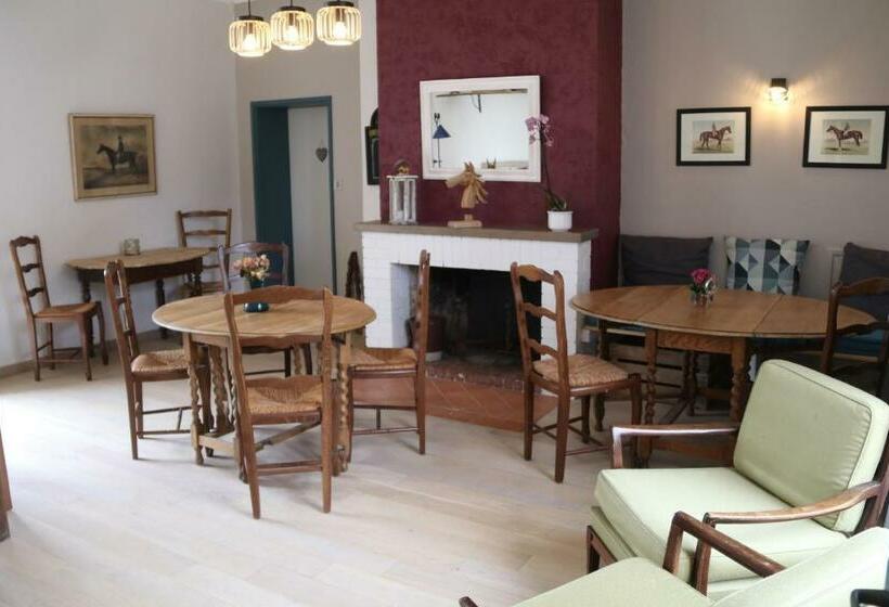 مبيت وإفطار Manoir Du Taillis