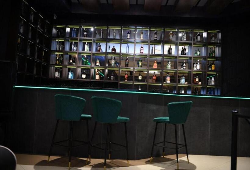 Bed and Breakfast Orran Hotel And Resort