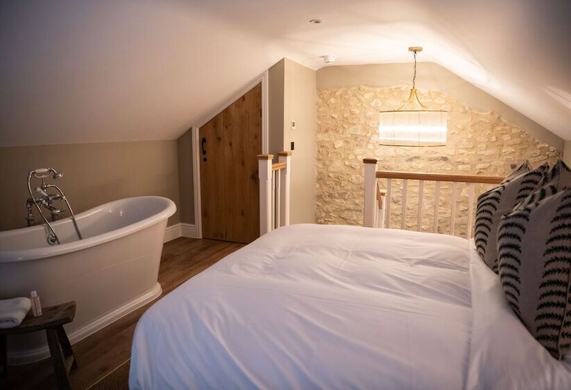 مبيت وإفطار The Cotley Inn