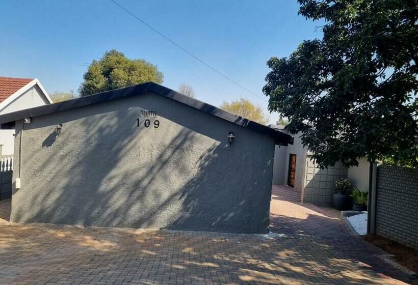 住宿加早餐  The Jewel