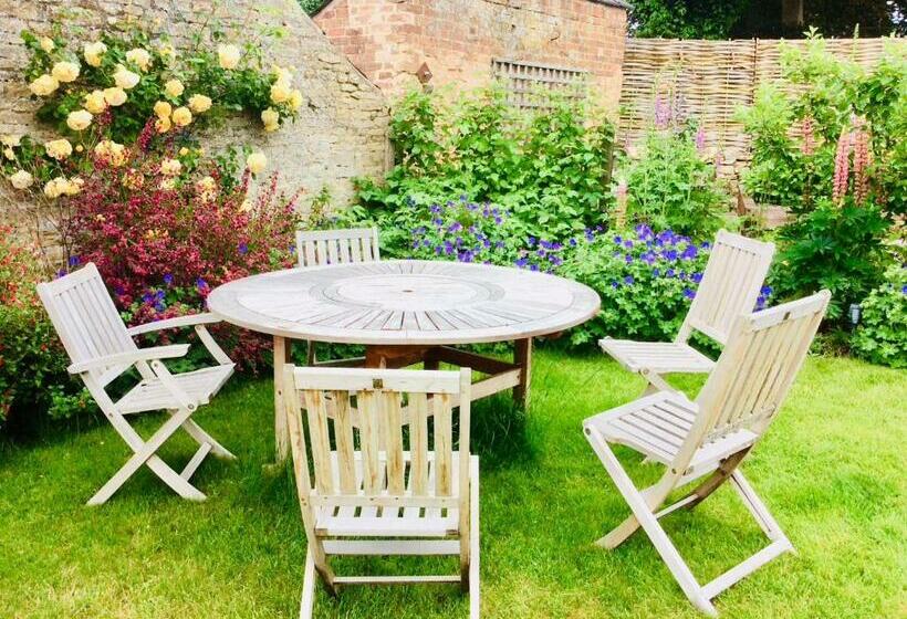 Bed and Breakfast Virginia Cottage