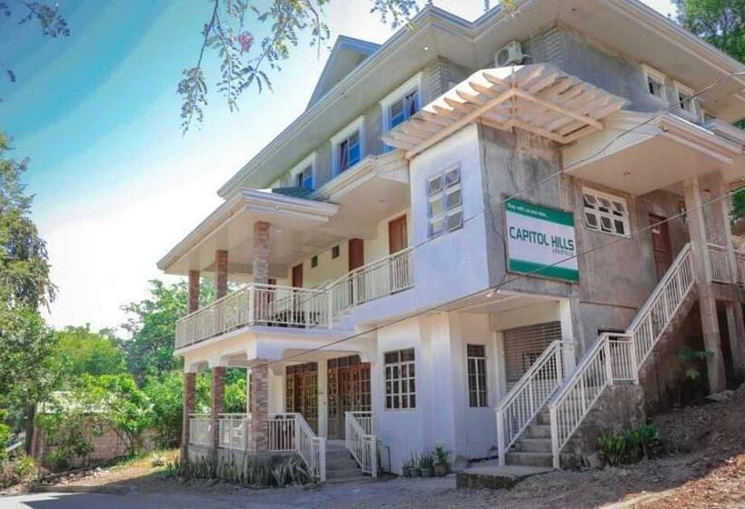 Capitol Hills Apartelle