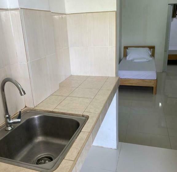 Capitol Hills Apartelle