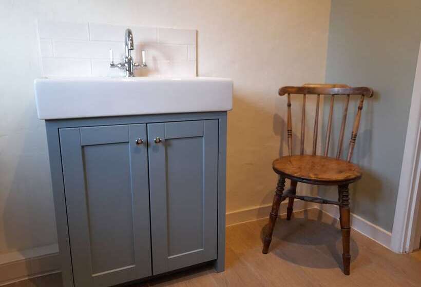 Cotswold Cottage Bed & Breakfast