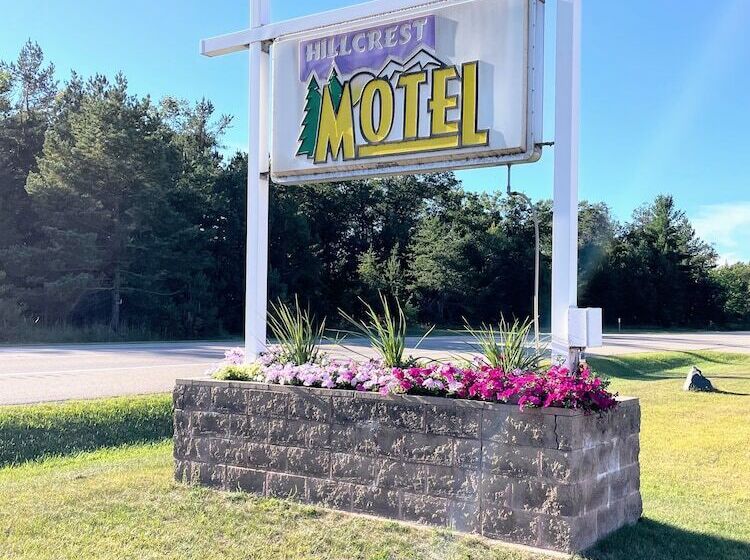 Hillcrest Inn & Motel