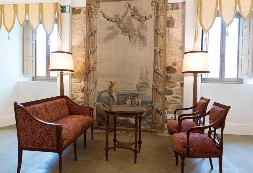 Hospedium Hotel La Lozana