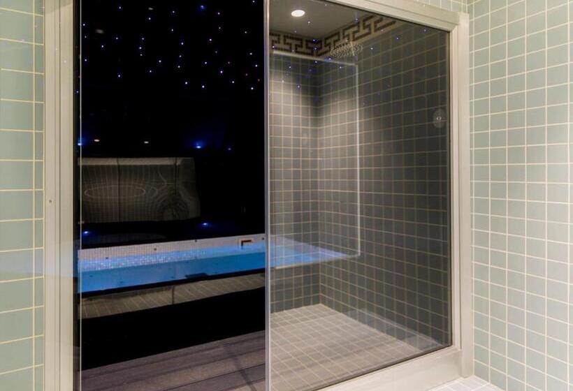 Hospedium Hotel La Lozana