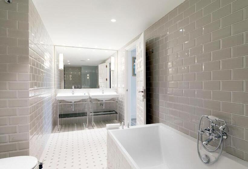 Hospedium Hotel La Lozana