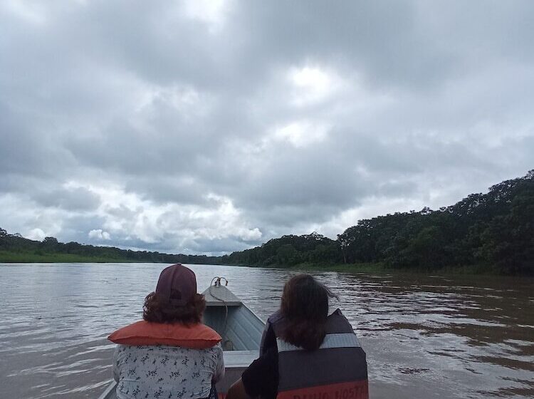 Hostal Búho Amazonas Tours   Hostel