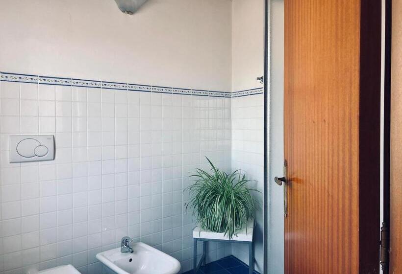 فندق Agriturismo Castelvecchio, Casa Vacanza Con Piscina A Fabriano