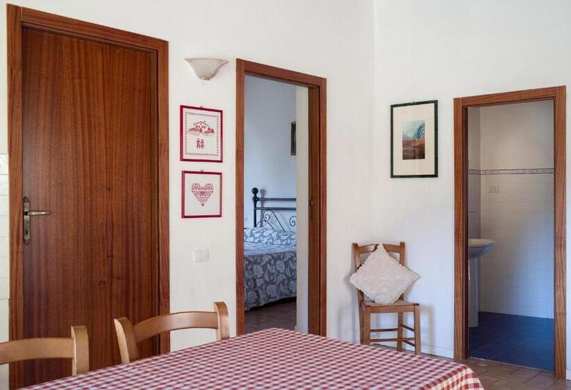 فندق Agriturismo Castelvecchio, Casa Vacanza Con Piscina A Fabriano