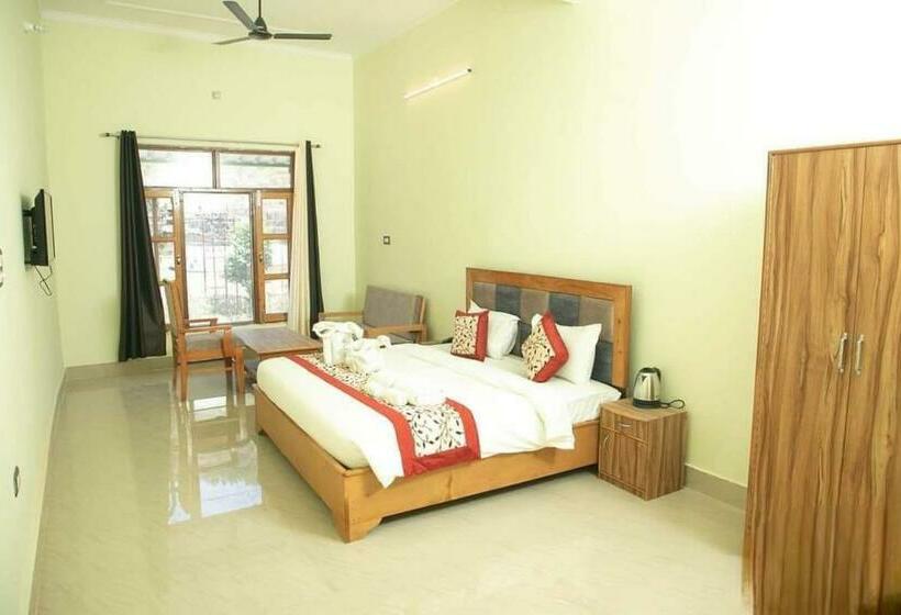 酒店 Ankita River & Hill View