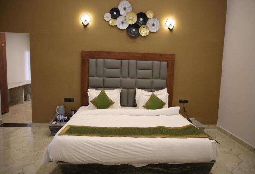 فندق Club 21 By Sariska Fun City, Alwar