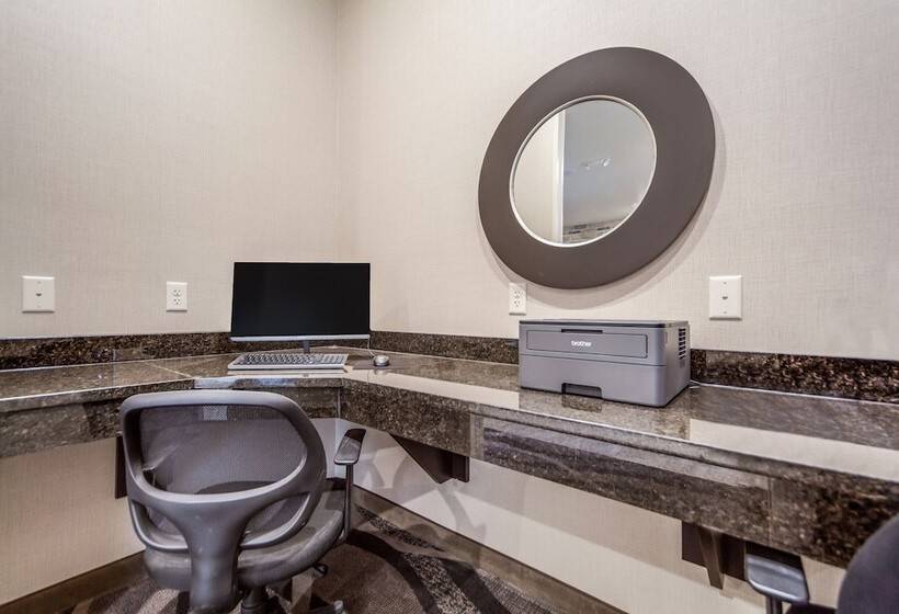 فندق Cobblestone Inn & Suites  Fremont