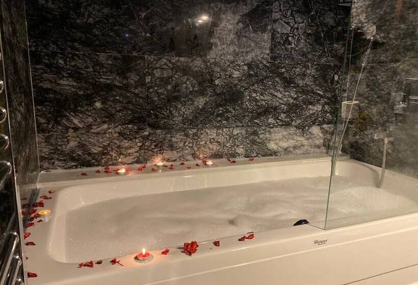 فندق Foremanson Cave