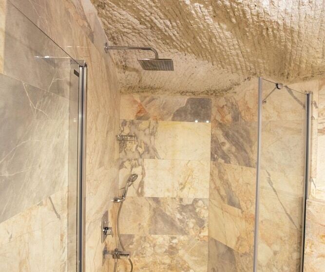 فندق Foremanson Cave