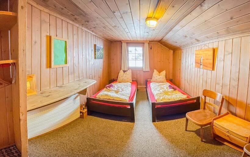 בית מלון כפרי Heuberge